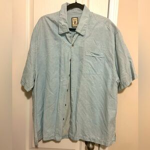 100% Silk Tommy Bahama Light Blue Short Sleeve Shirt